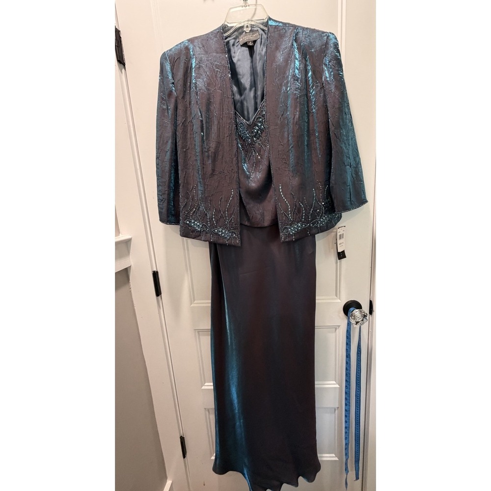 NWT KM COLLECTION  2 Piece Jacket & Maxi Dress Set Iridescent Beaded Peacock 14